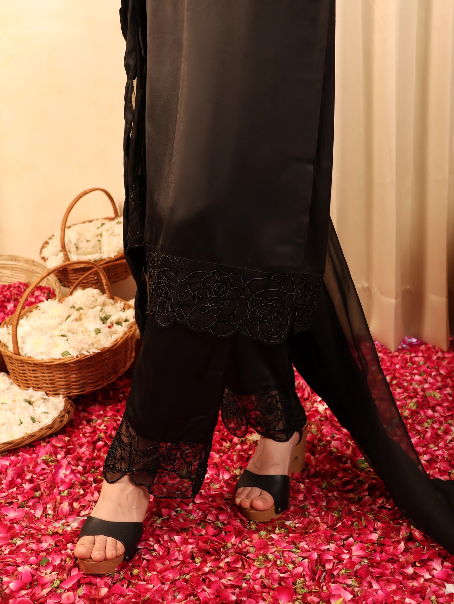 Bahaar Suit Set