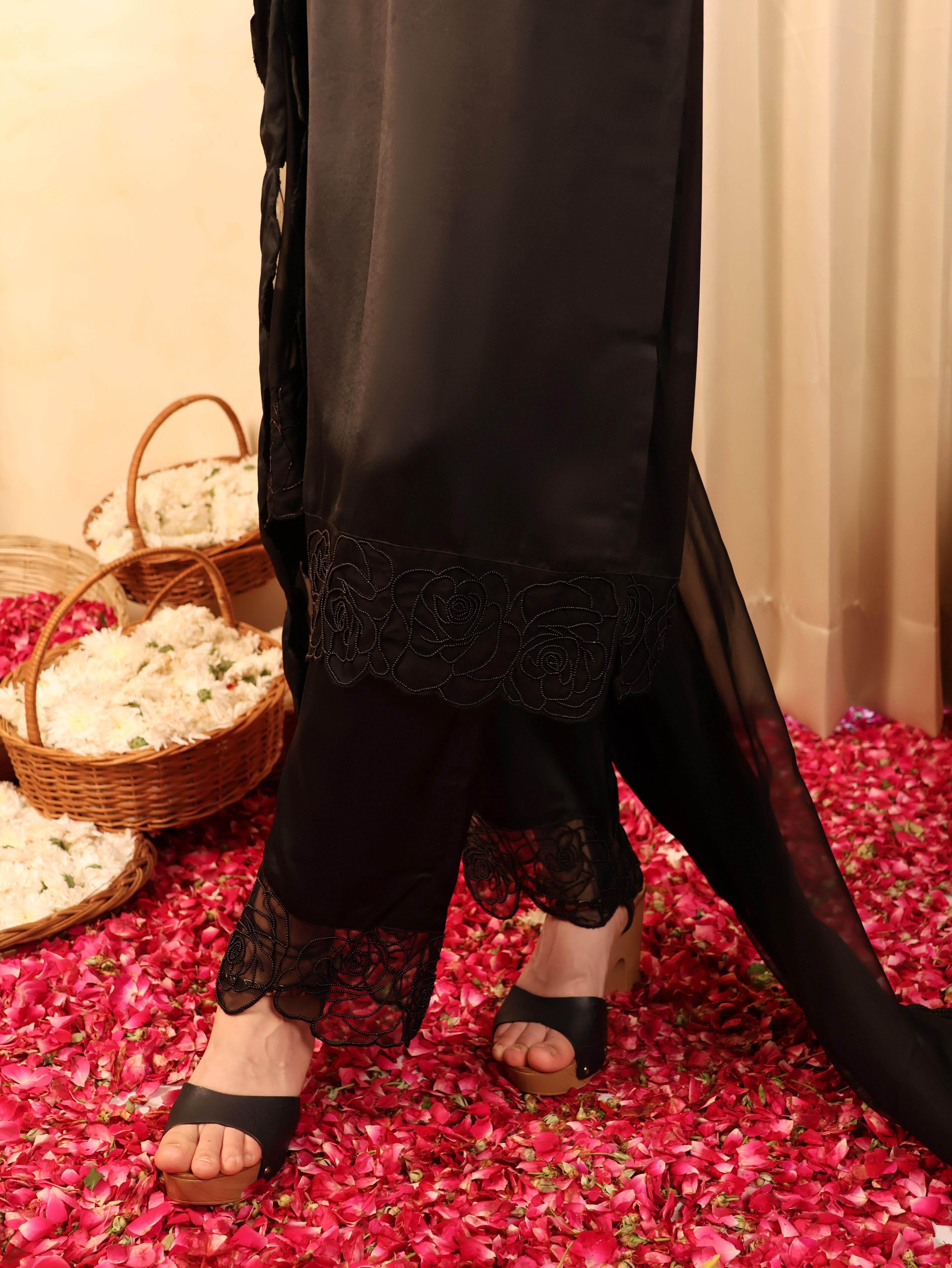 Bahaar Suit Set