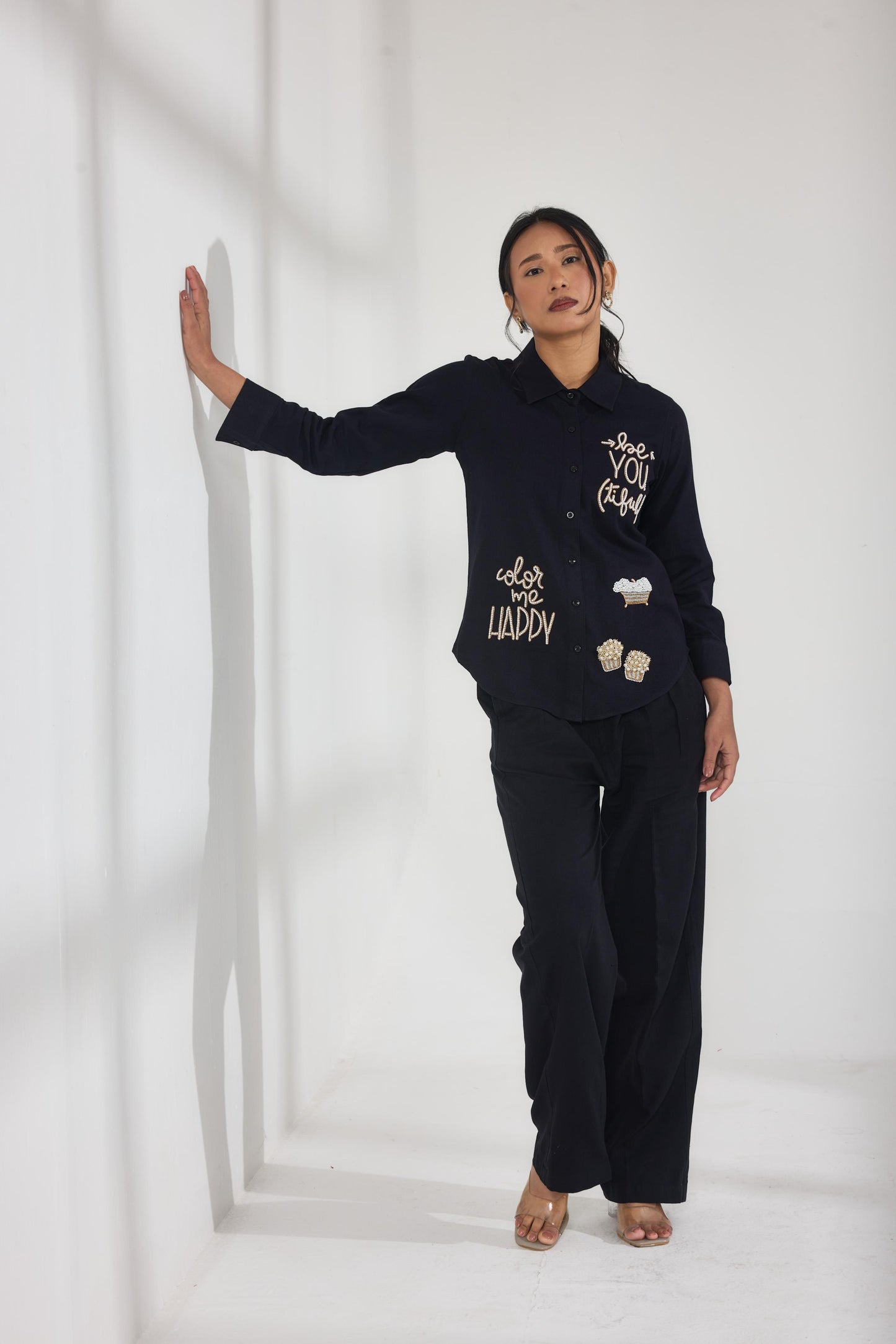 Be-You-tiful Shirt in Black